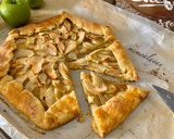 صورة لخطوة 4 من وصفة من انواع تارت سريع تارت التفاح apple galette