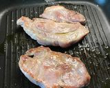 A picture of step 1 of Pineapple pork shoulder steak.