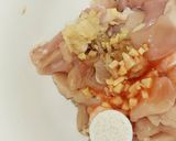 A picture of step 3 of Chicken chilli sauce.
