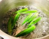 【親子共廚】秋葵玉子燒的食譜步驟1照片