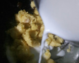 A picture of step 5 of Moong Dal Halwa.