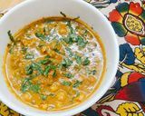 A picture of step 5 of Khoya,matar, makhana curry.