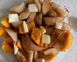 A picture of step 2 of Pear and peach crisp.