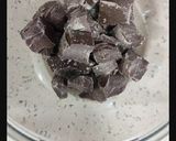 A picture of step 2 of Coffee Custard Chocolate Ice Cream Sundae.