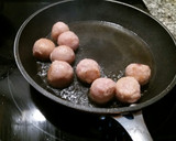 Foto del paso 4 de la receta: Albóndigas de pavo con salsa de champiñones
