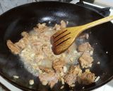 蒜苗炒三層肉的食譜步驟2照片