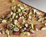 Foto del passaggio 1 della ricetta Tagliolini alle vongole e crema di pistacchio