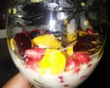 A picture of step 4 of Cornflakes and fruits smoothie.