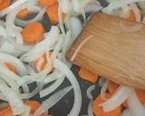 Foto del paso 3 de la receta: 🐟Bonito en escabeche 🍷🧅🥕🍃