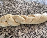 Foto del paso 2 de la receta: Pan trenzado casero