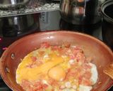 Foto del paso 3 de la receta: Huevo revuelto con ahogado