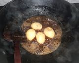Foto langkah ke 3 dari resep Semur Telur Kecap Mudah Nan Lezat.