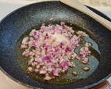 Foto del paso 2 de la receta: Arroz con pulpo y langostinos