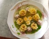 Hình bước làm 11 của món Hoành thánh hoa hồng