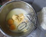Foto langkah ke 8 dari resep Butter Cake/Cake Mentega (tanpa timbangan, dgn tips) - onebowl.