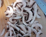 Foto del paso 1 de la receta: Crema de champiñones a la morena
