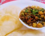 A picture of step 5 of Chana masala.