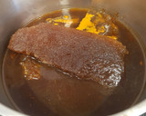 Foto del paso 2 de la receta: Arroz integral con rape, ajetes y alcachofas (para vagos)