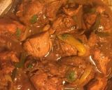 Foto del paso 1 de la receta: Pollo guisado con ensalada verde