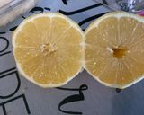 Une image de l'étape 3 de Gâteau aux groseilles noires, citron et crème.
