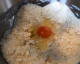 A picture of step 2 of Gateaux Basque.