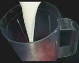 स्ट्रॉबेरी मिल्कशेक- Strawberry Milkshake recipe in Hindi ) रेसिपी चरण 1 फोटो