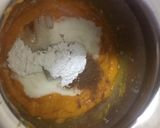 A picture of step 3 of Mango lassi.