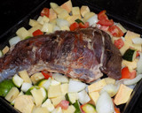 Foto del paso 7 de la receta: Colita rellena acompañada con verduras al horno