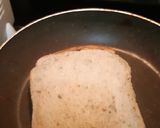 Foto langkah ke 2 dari resep Mushroom and Cheese Sandwich.