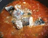 A picture of step 3 of Delicious in 10 Minutes! Canned Mackerel in Tomato Sauce.