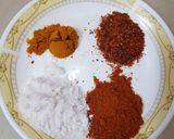 A picture of step 6 of Aalu palak.