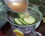 Foto langkah ke 2 dari resep Wedang Laos Jeruk Purut.