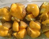 Foto langkah ke 5 dari resep Kentang Saus Keju Chedar.