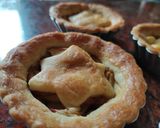 A picture of step 4 of Mini Apple Pie.