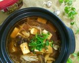 Hình bước làm 2 của món Canh nấm đậu hũ