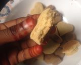 A picture of step 5 of Milky nd chocolate cookies.