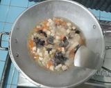 Foto langkah ke 8 dari resep Sup Jamur Kuping.