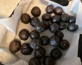 A picture of step 3 of REINDEER DROPPINGS (OREO BALLS).