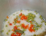 A picture of step 4 of Burabiscon shinkafa (rice couscous).