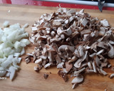 Foto del paso 1 de la receta: Pechuga de pollo rellena de champiñones y jamón, en airfryer