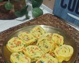 Gambar langkah 5 resipi Gyeran-mari (Korean Egg Roll).