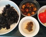 Hình bước làm 1 của món Canh chua rong biển nấu nấm hương Đậu hũ chay