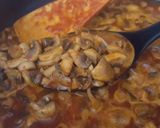 Foto del paso 5 de la receta: Taquitos de hongos con guajillo