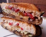 Foto del paso 8 de la receta: Sándwich de pimiento rojo, berenjenas y 2 ricas salsas..