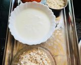 A picture of step 1 of Overnight Oats with Apples and Almonds.