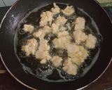 Foto langkah ke 3 dari resep Kakap Goreng Tepung Saos Asam Manis.