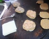 Foto del paso 1 de la receta: Hamburguesa con atun en vinagre y queso