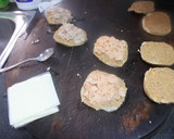 Foto del paso 1 de la receta: Hamburguesa con atun en vinagre y queso