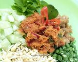 Foto langkah ke 2 dari resep Trancam sayur mentah (urap sayur mentah).