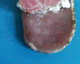 Foto del paso 1 de la receta: Rollitos de lomo al ajillo con queso